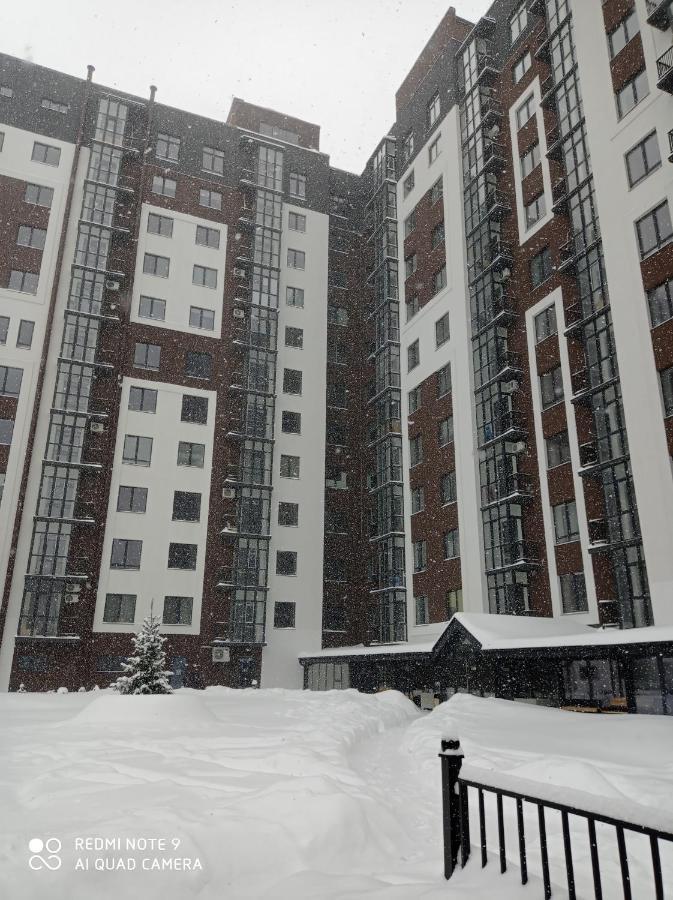 Lux Apartment & Центр,Жк Театральний Rivne Exterior foto