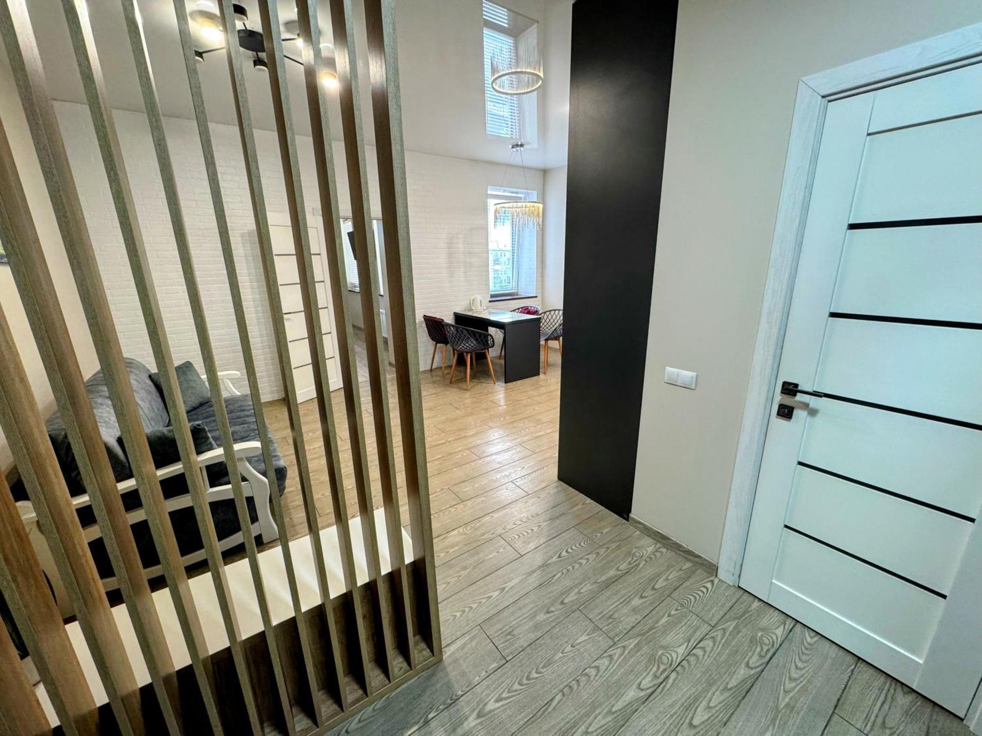 Lux Apartment & Центр,Жк Театральний Rivne Exterior foto