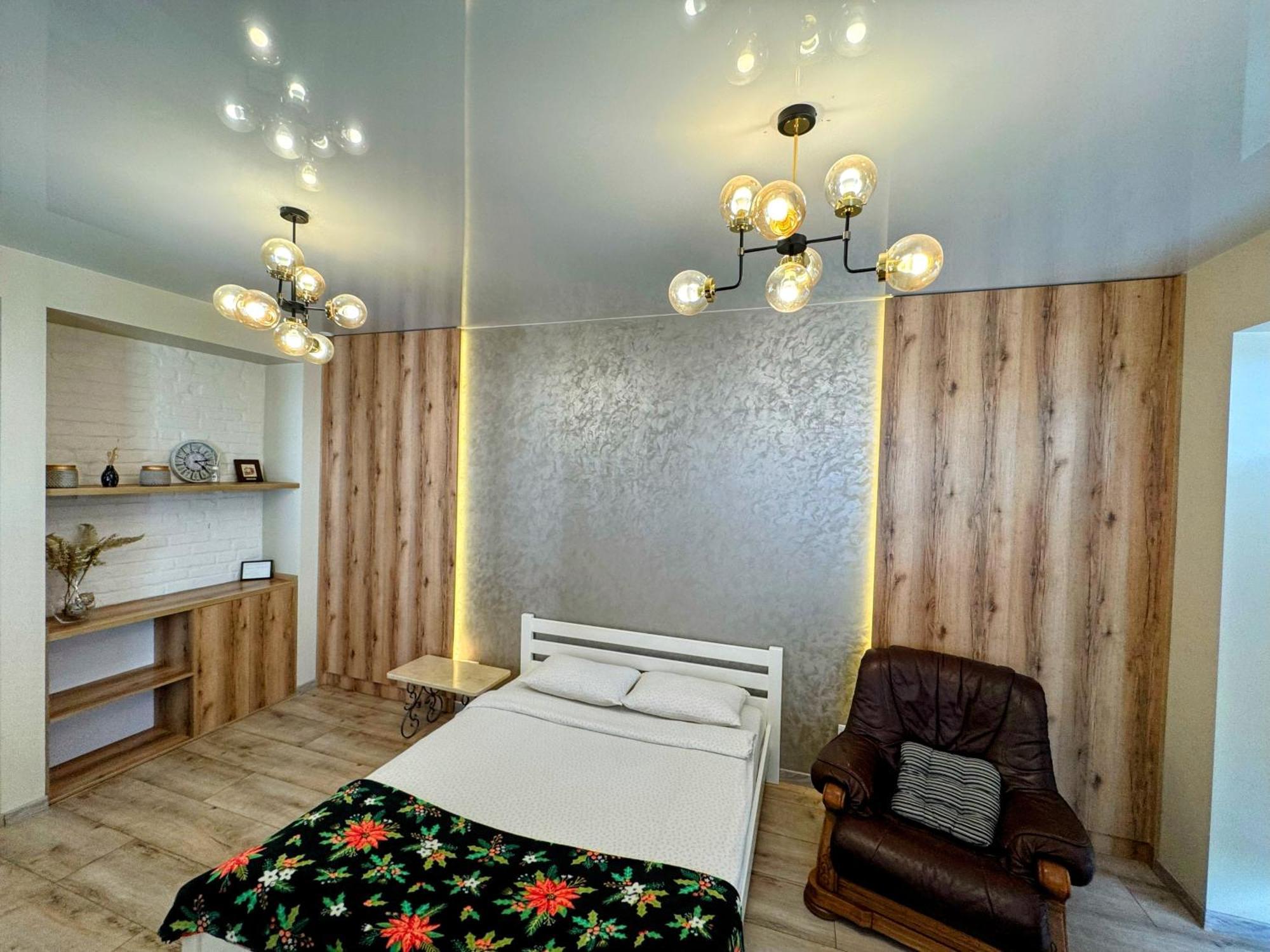 Lux Apartment & Центр,Жк Театральний Rivne Exterior foto